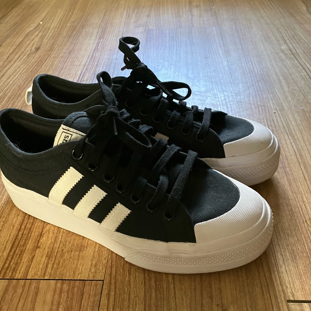 Adidas Nizza platform black
